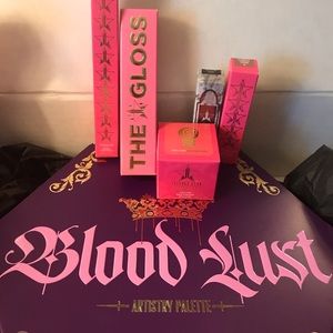 Jeffree Star Bloodlust palette and lot of lips